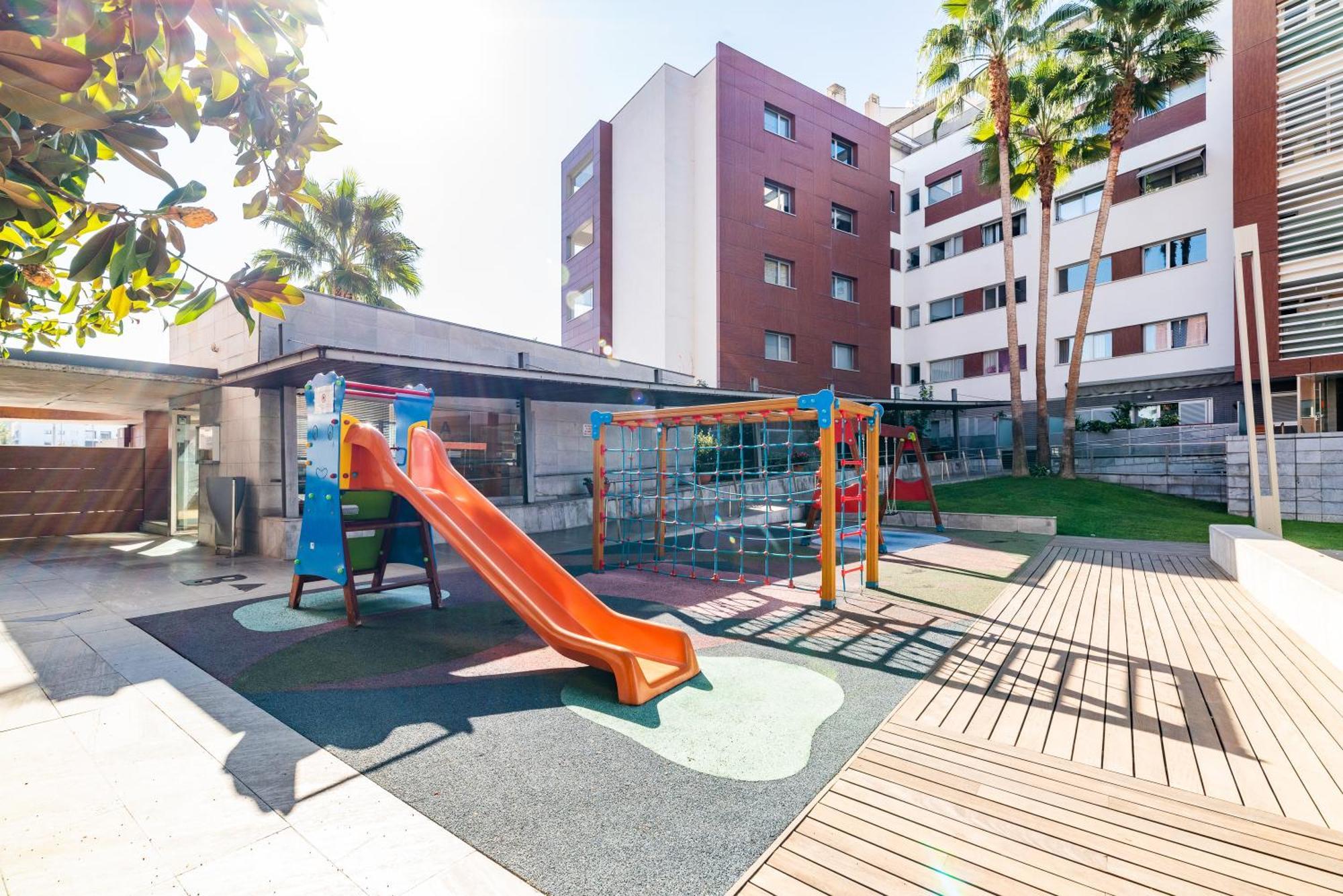 דירות גרנדה Tuguest Avenida De La Investigacion - Free Parking מראה חיצוני תמונה